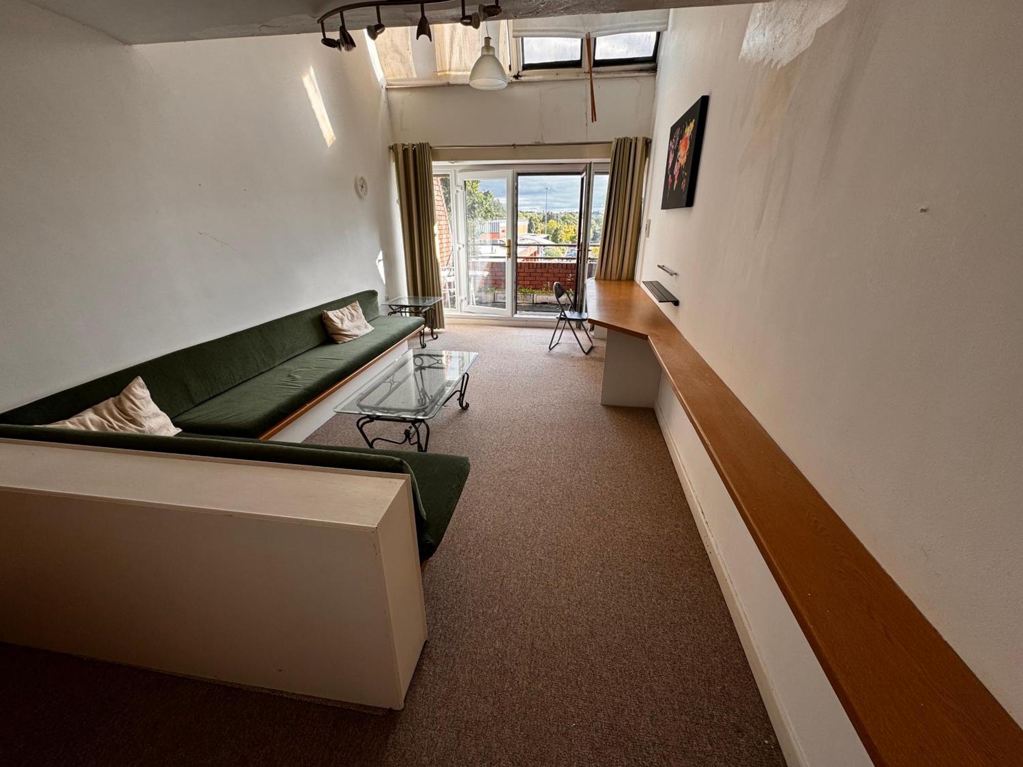 Two-Bedroom Flat Close To Uni & Shopping Center With Free Parking Coventry Extérieur photo